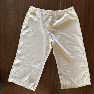 Vintage Tommy Bahama 100% Silk Pants 
Size 16
Cropped